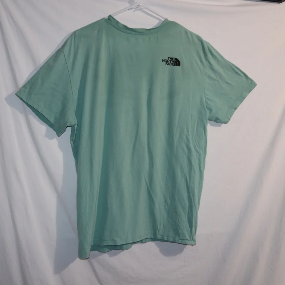 The North Face Thrased Green Tee‎ UNISEX Size L